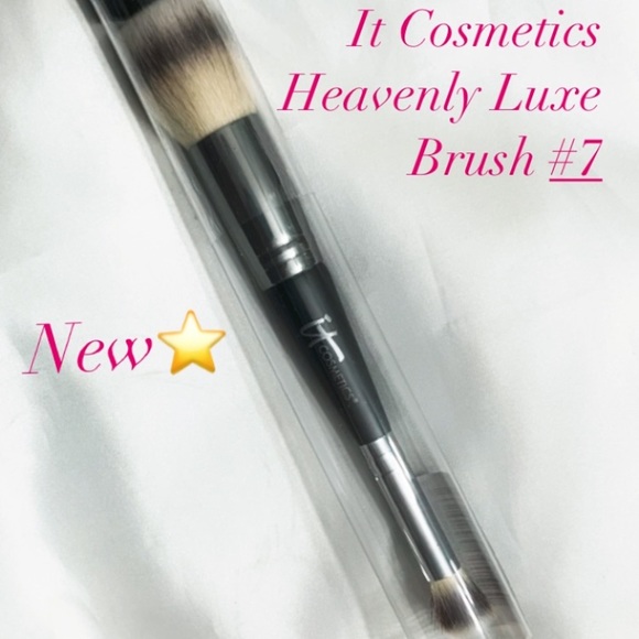 IT Cosmetics
Heavenly Luxe Makeup Brush #7 - Picture 3 of 8
